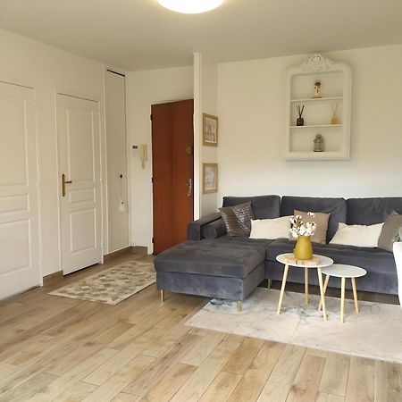 Appartement Avec Jardin Prive - 2 A 4 Voyageur Chaville Exterior photo